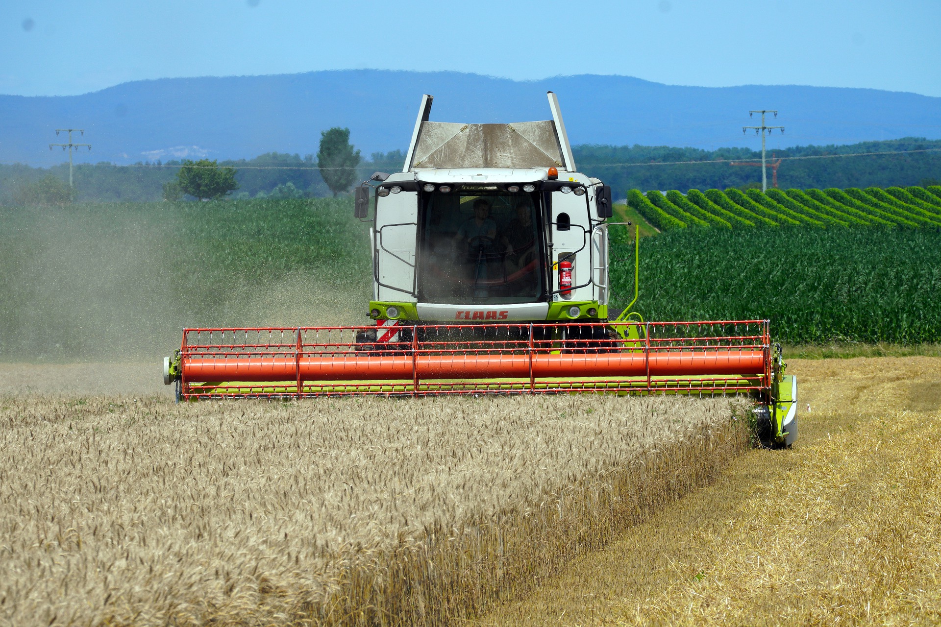 What’s The Best Lubricant For Agricultural Hydraulic Machinery?