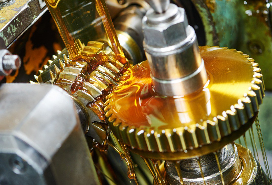 Diesel fuelling and lubrication tools helping to reduce the wear and tear of industrial equipment.